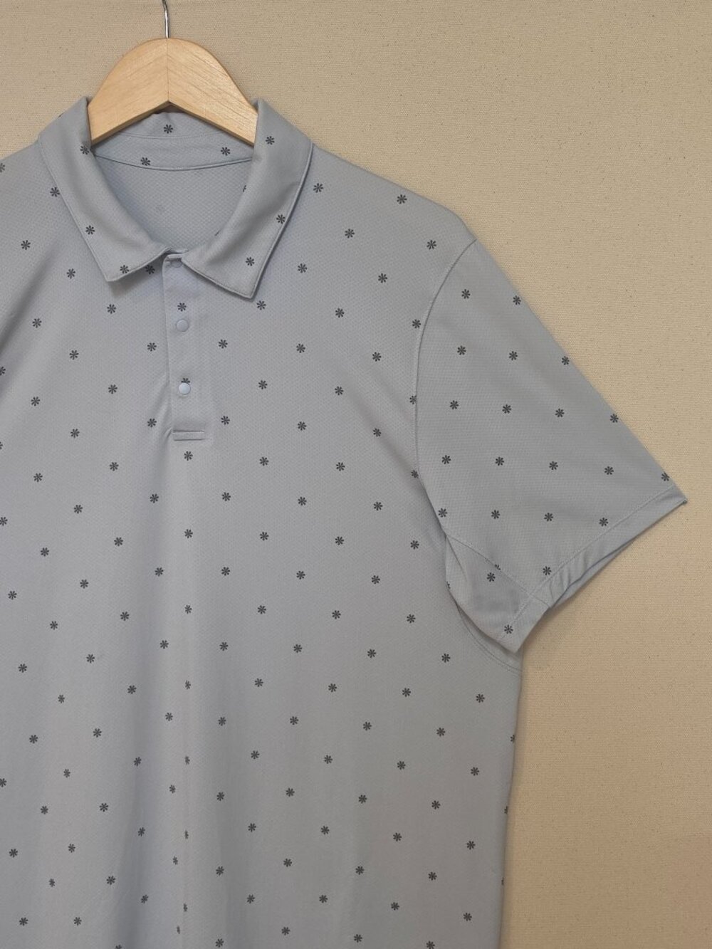 Lululemon Athletica Snap Polo L